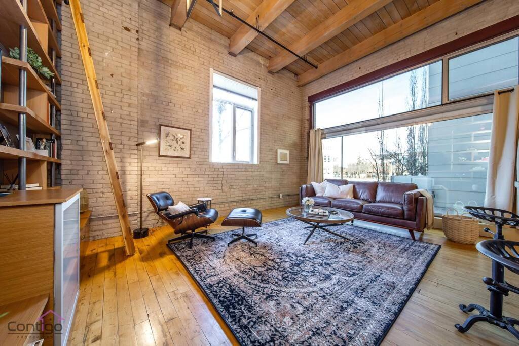 Historic Jd Loft, Near Ice District, Rogers Place, Ug Parking Эдмонтон Экстерьер фото