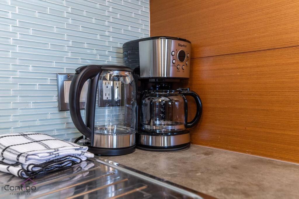 Historic Jd Loft, Near Ice District, Rogers Place, Ug Parking Эдмонтон Экстерьер фото