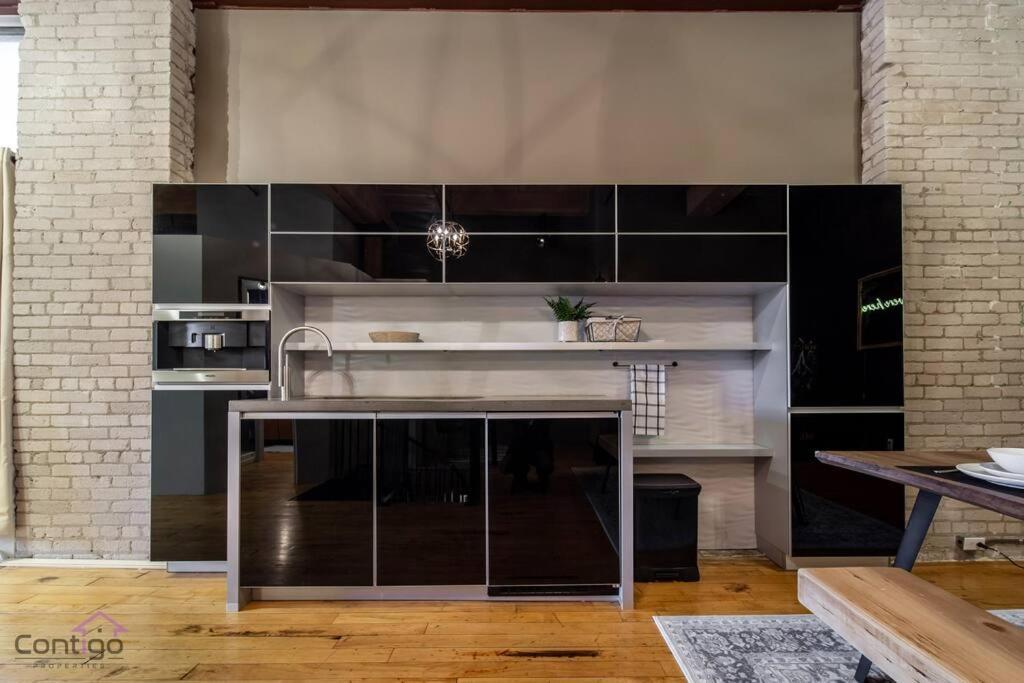 Historic Jd Loft, Near Ice District, Rogers Place, Ug Parking Эдмонтон Экстерьер фото
