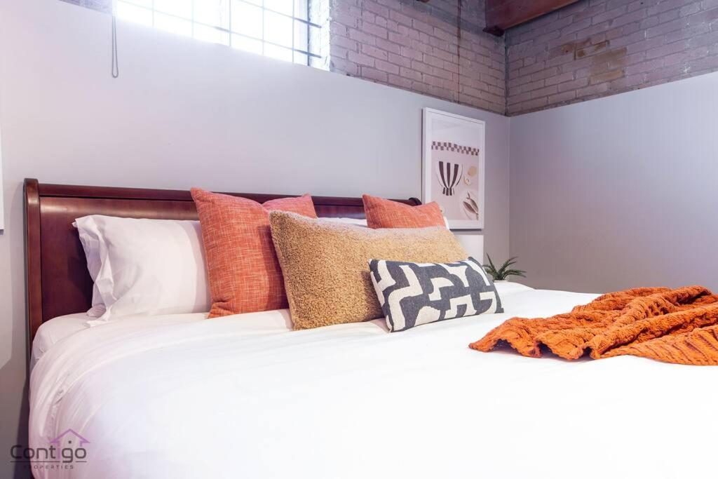 Historic Jd Loft, Near Ice District, Rogers Place, Ug Parking Эдмонтон Экстерьер фото